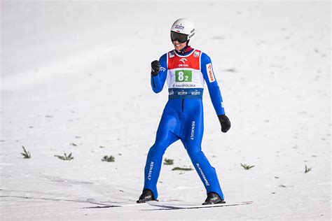 Dawid Kubacki wrócił na skocznię Piotr Żyła znów był wysoko Niezłe