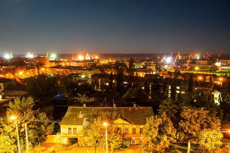 Нічний Херсон. Сутінки. Порт. Крани. Ліхтарі. Херсон. Україна. Kherson ...