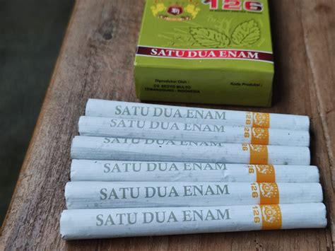 Rokok Indonesia On Twitter Tarikannya Berat Mantap Rasanya Sepet