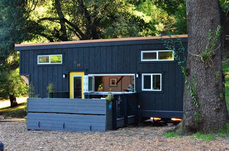 Tiny House On Wheels With Indoor Outdoor Entertaining Spaces