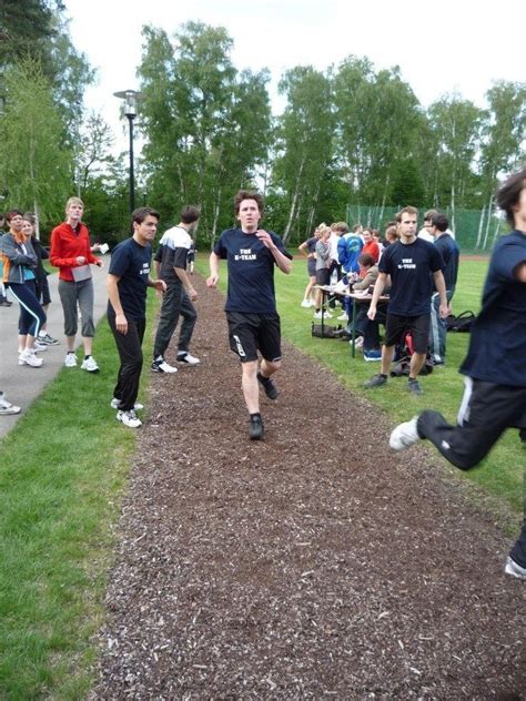 Schillerstraßenlauf 2011 Lehrstuhl für Bürgerliches Recht Arbeits