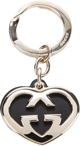 Gucci Heart Logo Keyring in Gold | Lyst