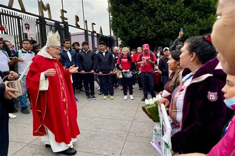 La Jornada Familiares de los 43 demandan a AMLO reunión para abordar