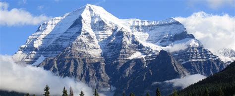 Guided Hiking Adventure In Mount Robson Provincial Park