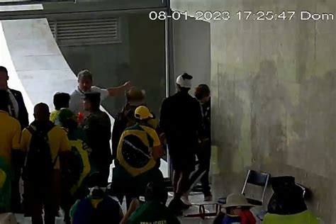 Imagens Do Dia Da Invasão No Palácio Do Planalto São Divulgadas Pelo Gsi Foto3 Portal Do