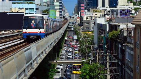 BTS in Bangkok: See the city thanks to Skytrain | The Blond Travels