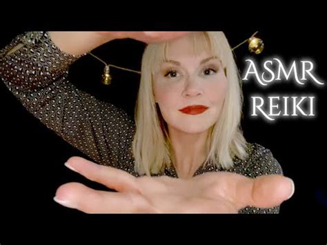 Dreamy Aura Cleansing ASMR Slow Hand Movements Sounds ASMR Reiki W