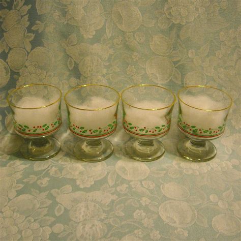 4 Vintage Dessert Dishes Libbey Christmas Holly Berry Gold Rimmed Glass Stemware W Optic Swirl