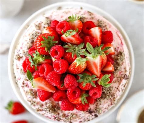 Beeren Mohn Naked Cake Cookiteasy By Simone Kemptner