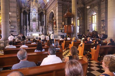 Dan el último adiós al pintor y escultor Antonio López Sáenz