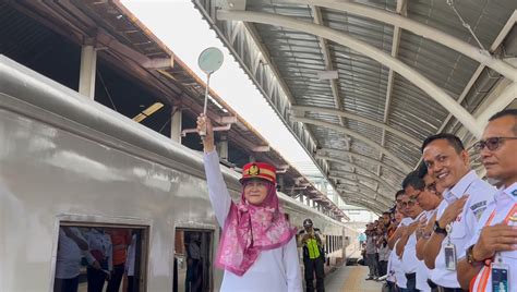 Mudik Bareng Bumn PLN Jabar Berangkatkan Hampir 1000 Pemudik Kereta