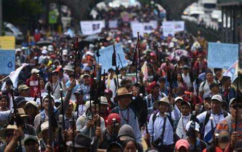 Manifestantes Cortaron Una Docena De Carreteras En Guatemala Para