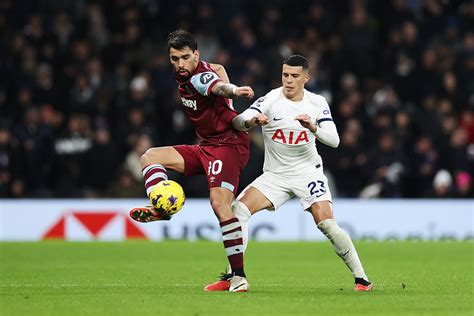 West Ham Vence E Afasta O Tottenham Do G Da Premier League