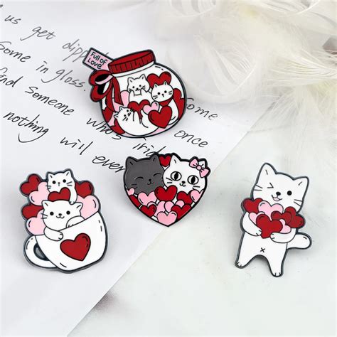 Romantic Candy Cats Brooch For Couples Cute Full With Love Kitties Wink