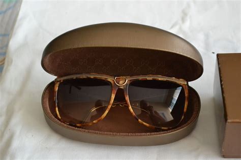 Auth Vintage Gucci Tortoise Gold Accents Sunglasses 1 Gem