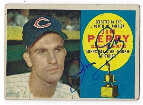 Autographed JIM PERRY 1960 Topps Card Main Line Autographs