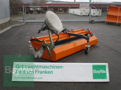 Bema 25 2750 Kehrmaschine Gebrauchte Traktoren Und Landmaschinen