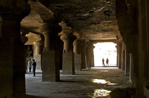 Elephanta Caves | Wondermondo