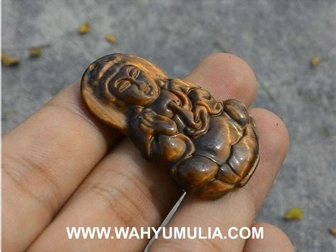 Liontin Batu Tiger Eye Ukir Dewi Kwan Im Kode Wahyu Mulia