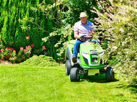 choose   lawn tractor wwwtipshandymancom
