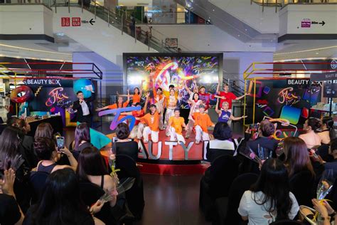 Beauty Box có gì hot mà hội tụ nhiều thương hiệu đình đám và dàn beauty blogger nổi tiếng