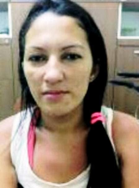 Mulher é presa ao tentar entrar em presídio celulares e acessórios dentro da vagina