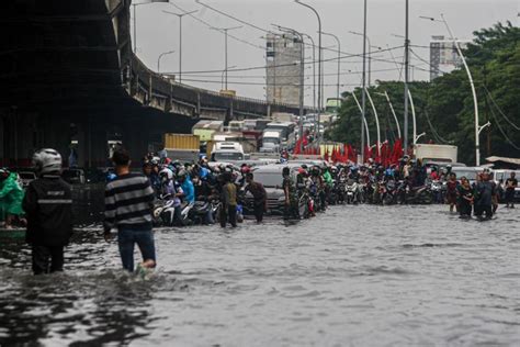 SINDO Hi Lite BMKG Prediksi Curah Hujan Jabodetabek 3 Hari Ke Depan