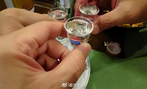 吃完饭，每天喝二两酒的人，最后身体怎么样？早知早受益财经头条