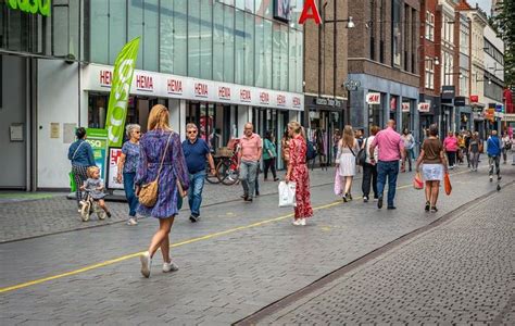 Nederlandse Detailhandel Stijgt Met 3 In Augustus 2021 CBS