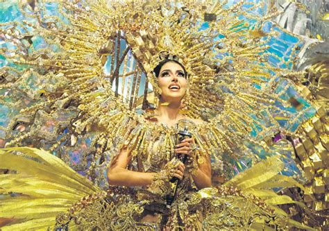 Corina Mrazek Reina Del Carnaval De Santa Cruz De Tenerife