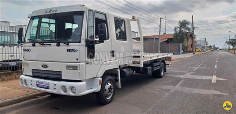 Caminhao Ford CARGO 815 Plataforma guincho usado à venda