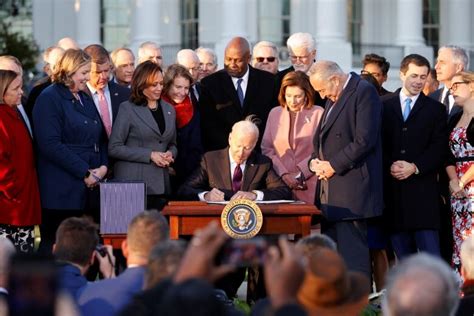 Joe Biden Signs 1 Trillion US Infrastructure Bill CBC News