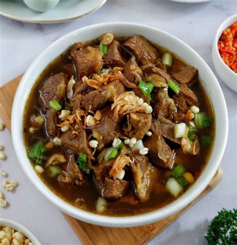 Simak Resep Rawon Daging Sapi Khas Jawa Timur Untuk Makan Malam Spesial