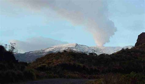 Nueva Delimitación Del área De Riesgo Del Volcán Nevado Del Ruiz