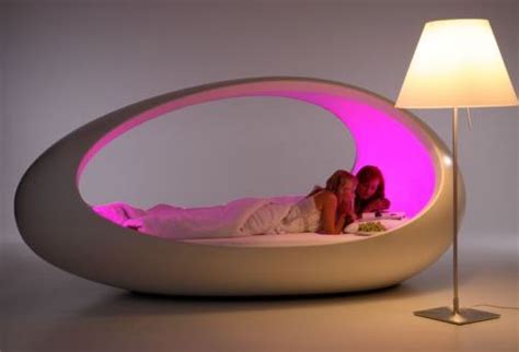 36 best images about SOME CRAZY BEDS IN CRAZY PLACES! on Pinterest