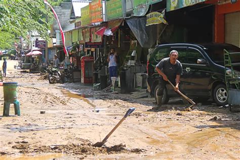 Selama Oktober Ada Kejadian Bencana Imbas Cuaca Ekstrem Di Jatim