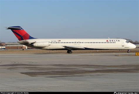 N Mc Delta Air Lines Mcdonnell Douglas Dc Photo By Cory W Watts