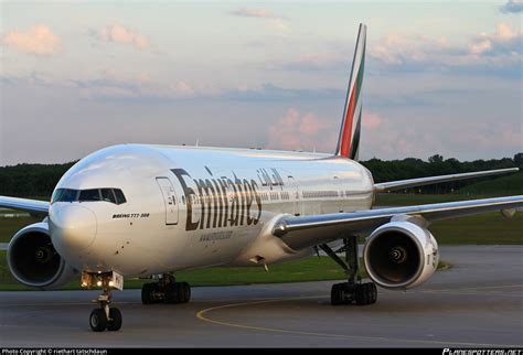 A6 EMV Emirates Boeing 777 31H Photo By Riethart Tatschdaun ID 393372