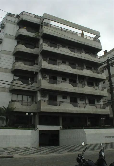 Condomínio Edifício Parati Rua França Pinto 425 Enseada Guarujá SP