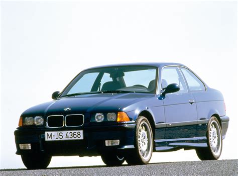 BMW M3 E36 (1993) - picture 4 of 16