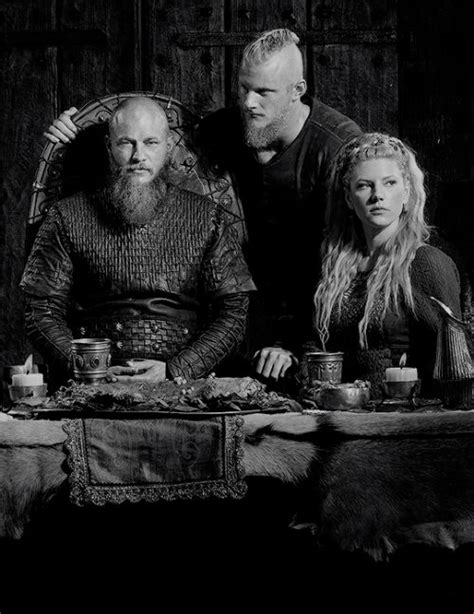 Ragnar Lagertha And Bjorn Vikings Season 4 First Look Vikings Tv Show Vikings Season 4