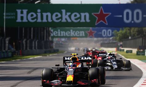 Checo P Rez Sube Al Podio En El Gran Premio De M Xico Punto Y Coma