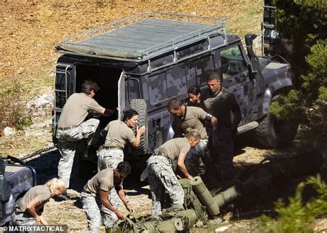 SAS Australia Sam Burgess Strips NAKED In Front Of His Fellow Recruits Daily Mail Online