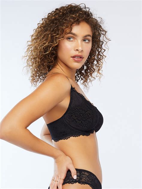 Unlined Floral Lace Bra In Black Savage X Fenty Uk United Kingdom