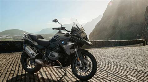 Osten Group Anuncia Promoções Imperdíveis nas Motos BMW e Triumph