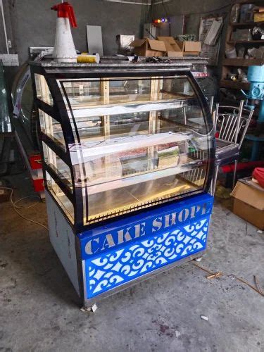 Stainless Steel Air Cooled 3D Bakery Display Counter At Rs 17000 Feet