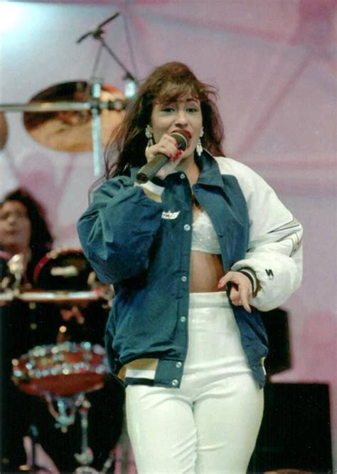 Selena Quintanilla Black And White