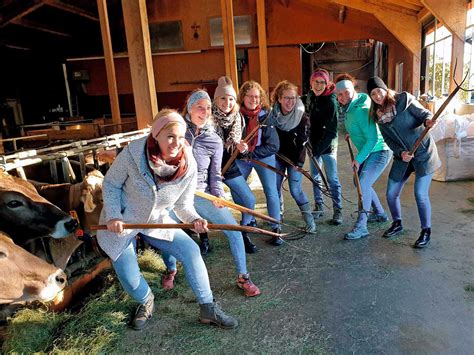 Was Kinder Im Stall Lernen Können Bayerisches Landwirtschaftliches