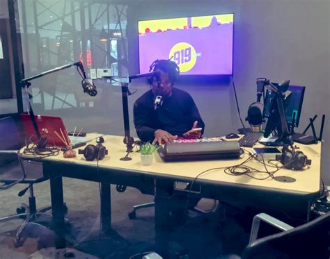 fm  linkedin  exciting       samm marshall