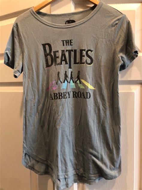 The Beatles Abbey Road Womans Med Tshirt Gem